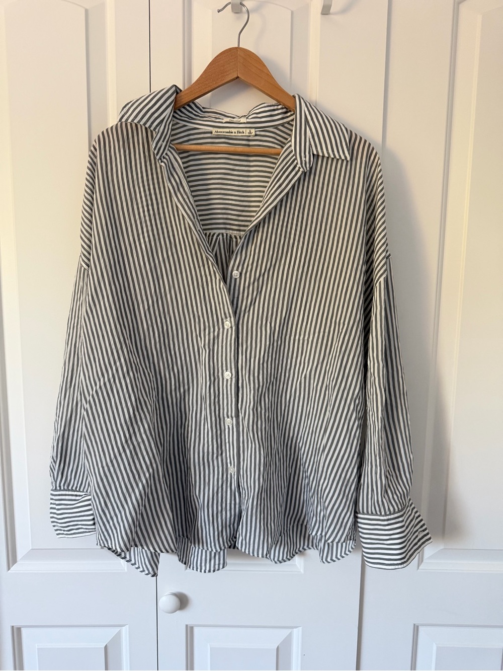 Abercrombie Grey and White Striped Button-Up Shirt